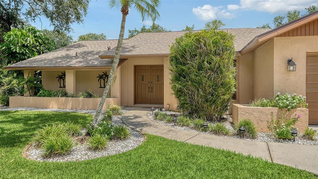 Под контрактом: $639,000 (3 спален, 2 ванн, 2014 Квадратных фут)