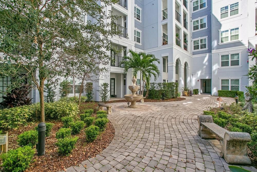 For Sale: $211,999 (1 beds, 1 baths, 744 Square Feet)