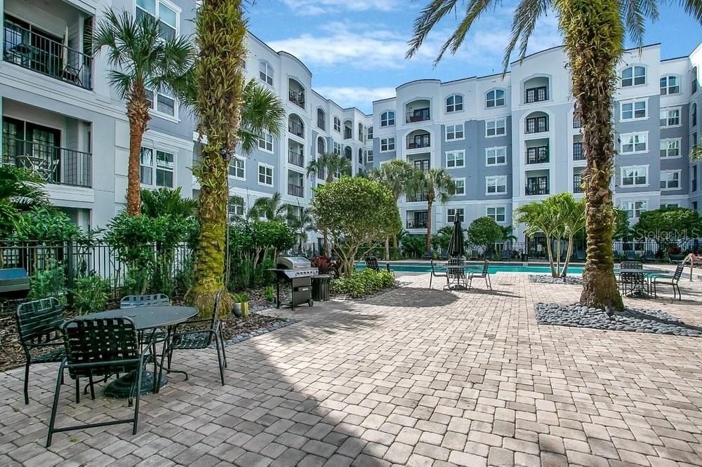 For Sale: $211,999 (1 beds, 1 baths, 744 Square Feet)