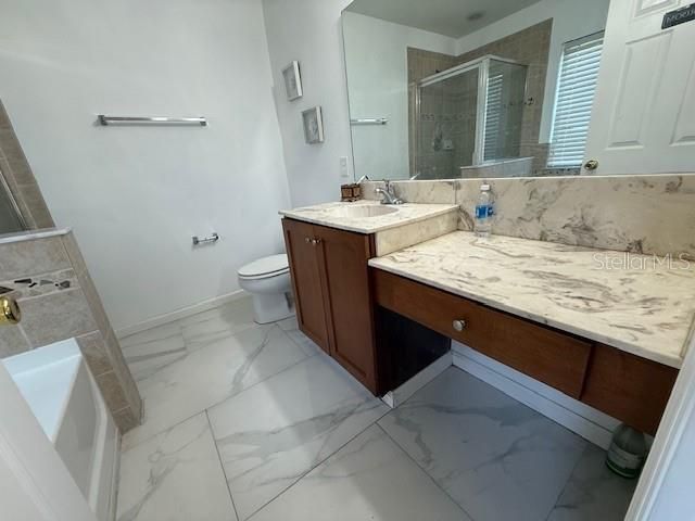 На продажу: $219,000 (3 спален, 3 ванн, 1697 Квадратных фут)