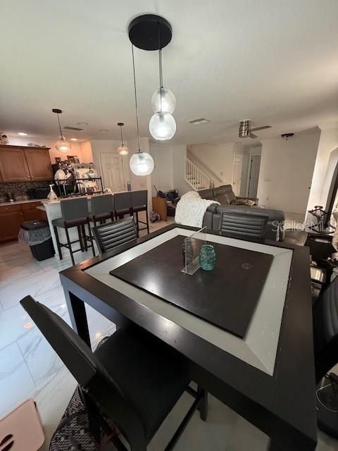 На продажу: $219,000 (3 спален, 3 ванн, 1697 Квадратных фут)