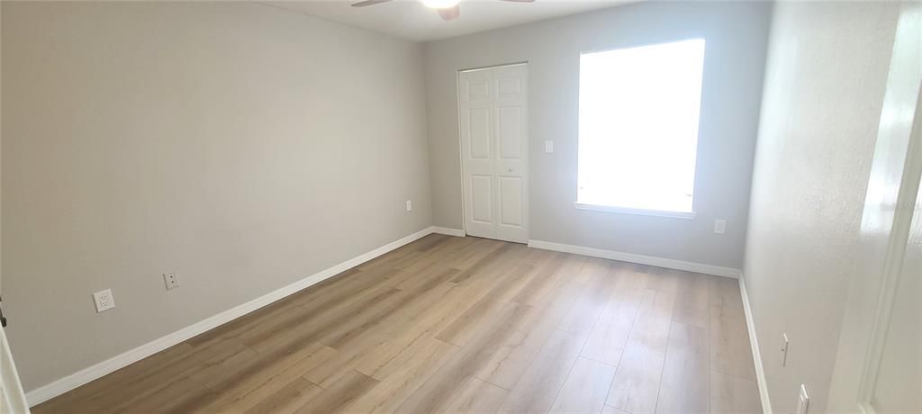 Active With Contract: $219,000 (2 beds, 2 baths, 1006 Square Feet)