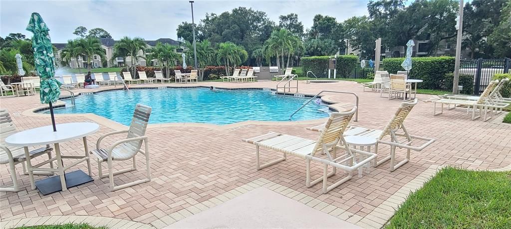 Active With Contract: $219,000 (2 beds, 2 baths, 1006 Square Feet)