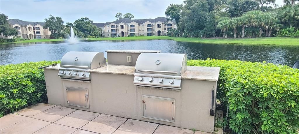 Active With Contract: $219,000 (2 beds, 2 baths, 1006 Square Feet)