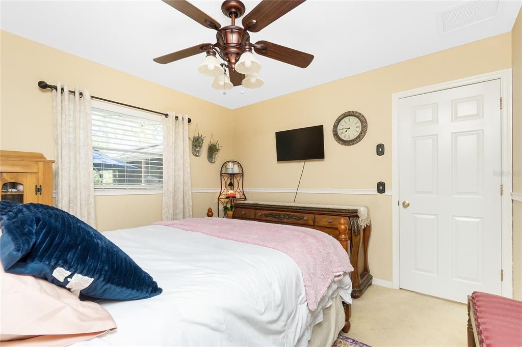 На продажу: $535,000 (3 спален, 2 ванн, 1604 Квадратных фут)