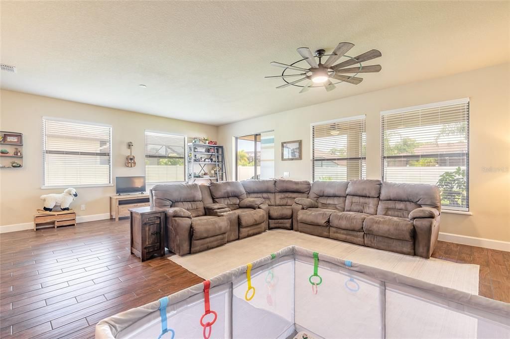 待售: $499,999 (3 贝兹, 2 浴室, 1866 平方英尺)