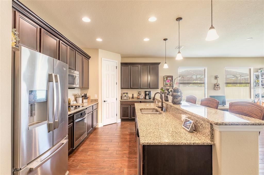 待售: $499,999 (3 贝兹, 2 浴室, 1866 平方英尺)