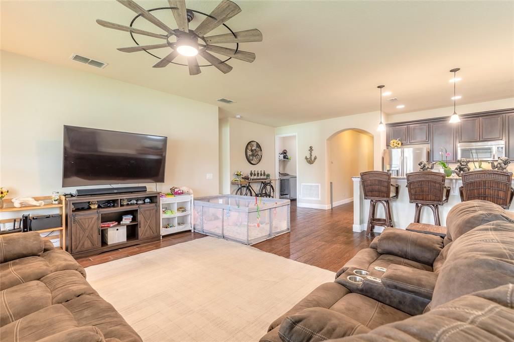 待售: $499,999 (3 贝兹, 2 浴室, 1866 平方英尺)