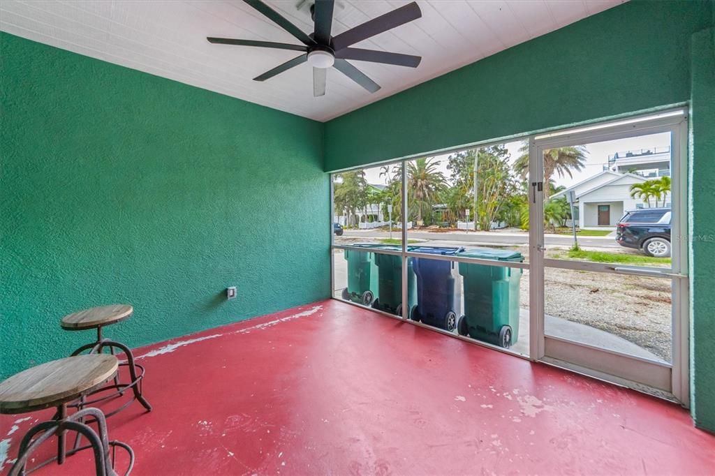 For Sale: $1,595,000 (4 beds, 3 baths, 1933 Square Feet)