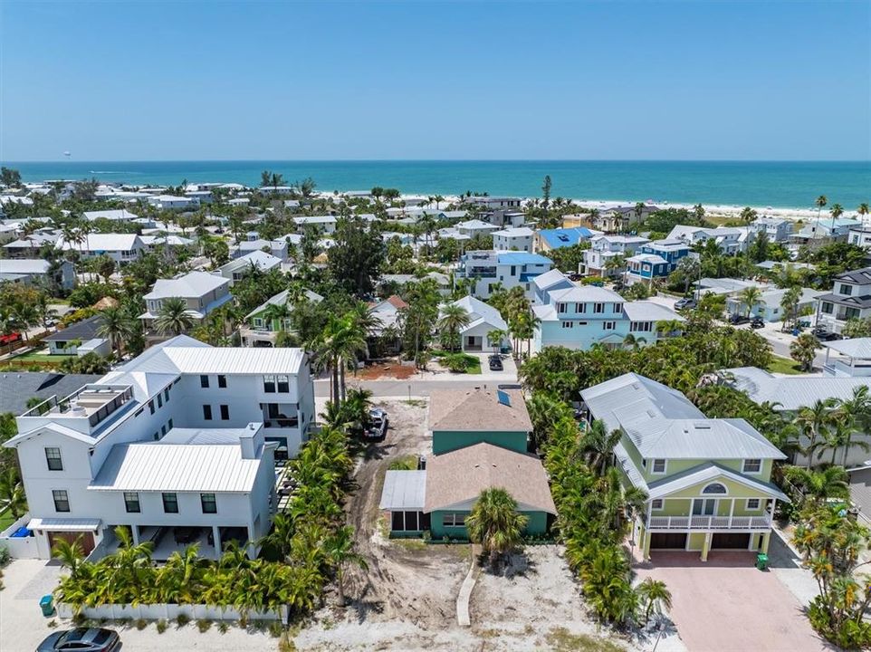 For Sale: $1,595,000 (4 beds, 3 baths, 1933 Square Feet)