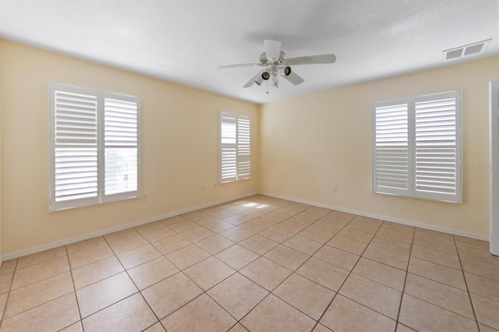 For Sale: $1,595,000 (4 beds, 3 baths, 1933 Square Feet)