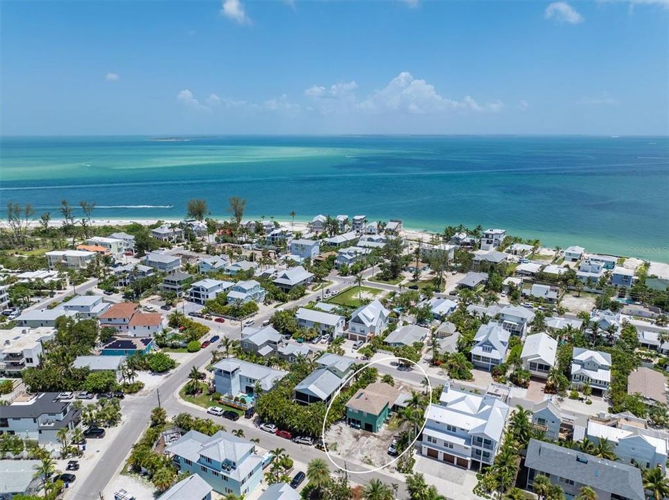 For Sale: $1,595,000 (4 beds, 3 baths, 1933 Square Feet)