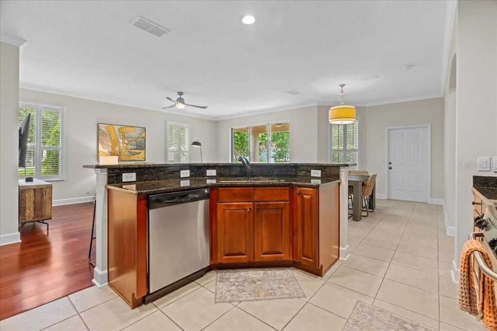 For Sale: $617,000 (4 beds, 2 baths, 3059 Square Feet)