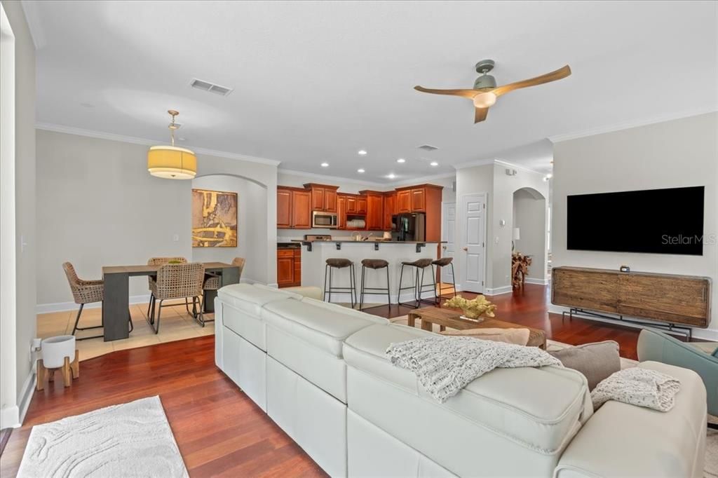 For Sale: $617,000 (4 beds, 2 baths, 3059 Square Feet)