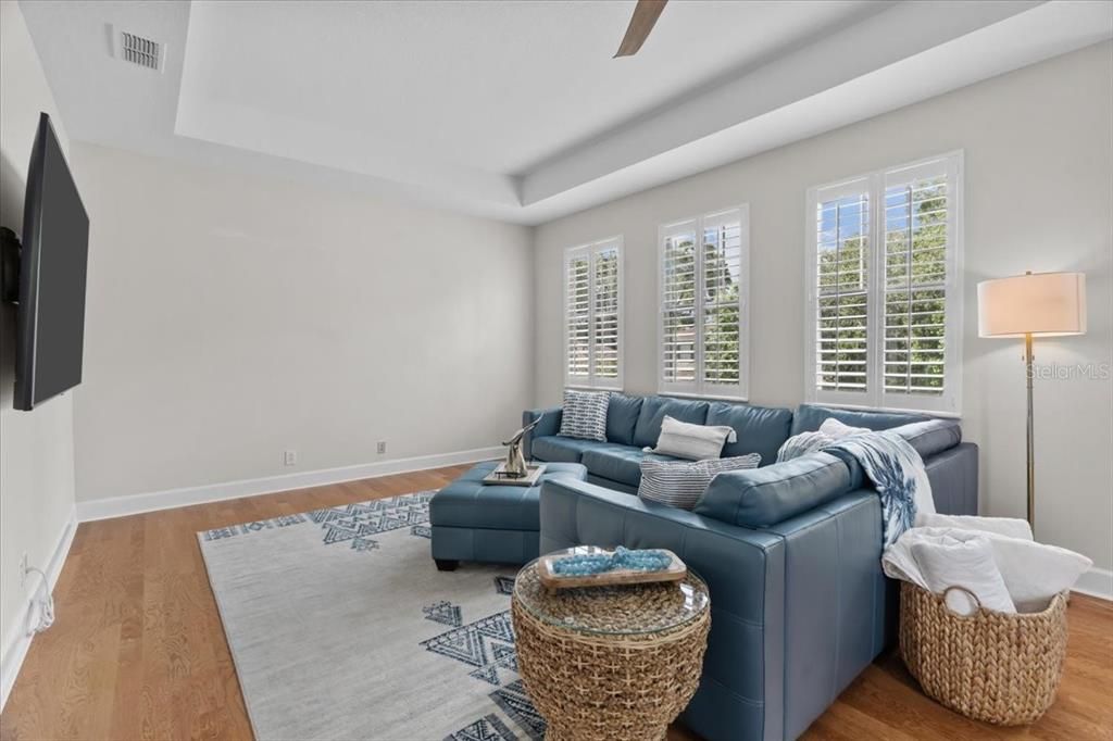 For Sale: $617,000 (4 beds, 2 baths, 3059 Square Feet)