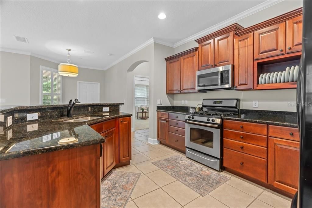 For Sale: $617,000 (4 beds, 2 baths, 3059 Square Feet)