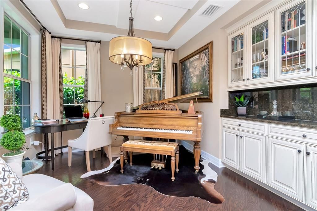 For Sale: $750,000 (4 beds, 3 baths, 3282 Square Feet)