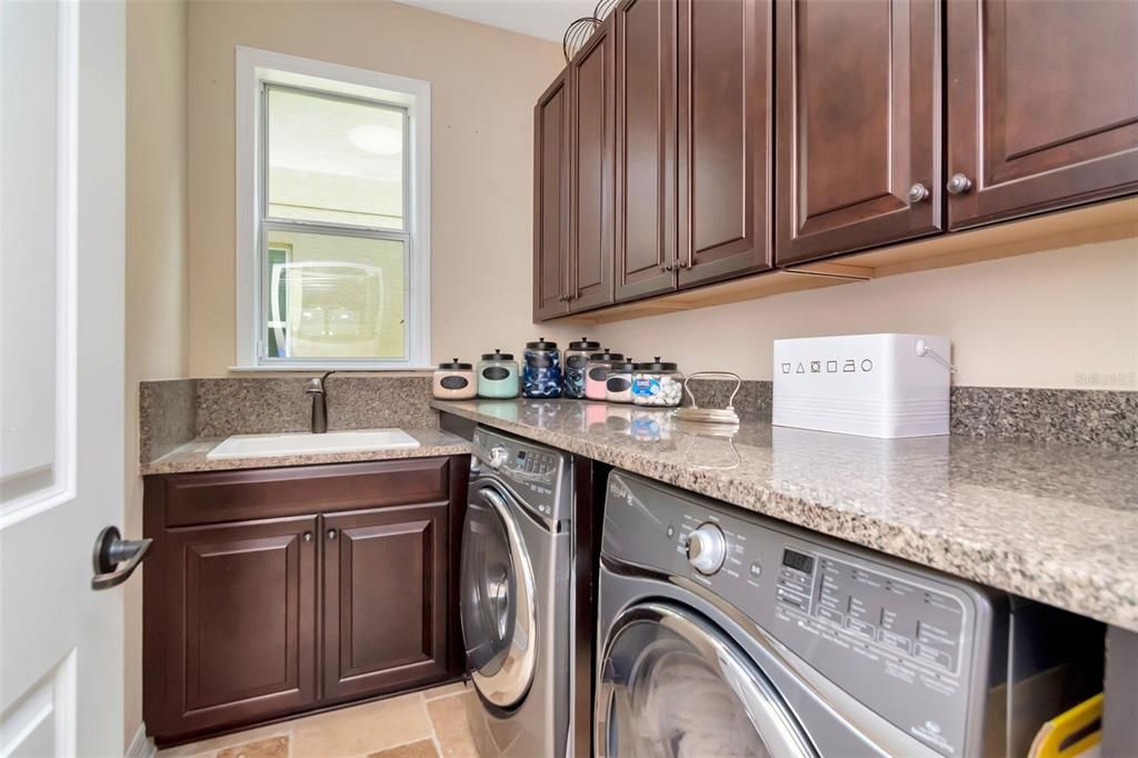 For Sale: $750,000 (4 beds, 3 baths, 3282 Square Feet)