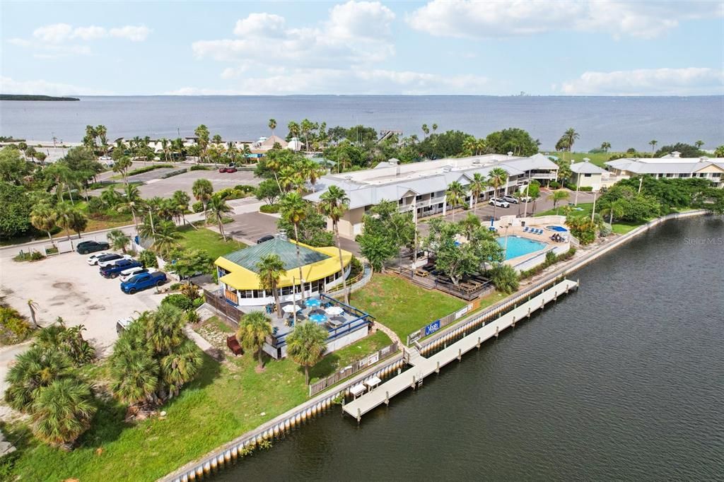 待售: $169,900 (1 贝兹, 1 浴室, 322 平方英尺)