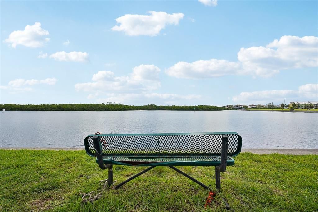 待售: $169,900 (1 贝兹, 1 浴室, 322 平方英尺)