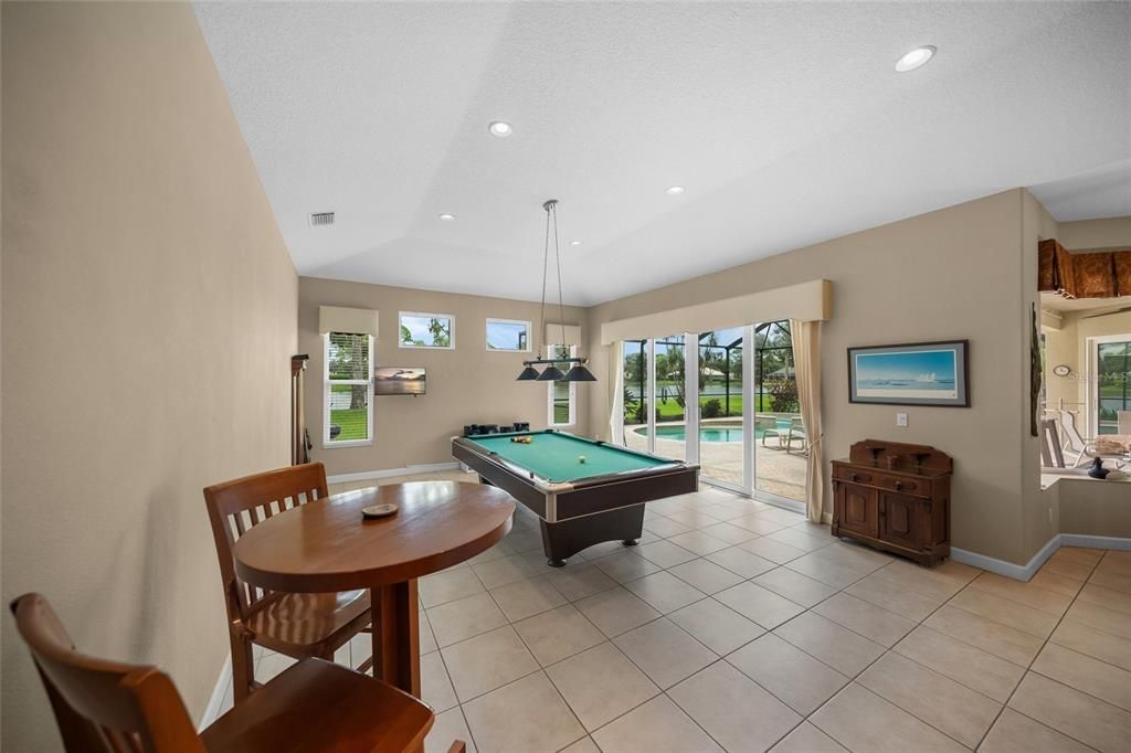 Activo con contrato: $850,000 (3 camas, 2 baños, 2892 Pies cuadrados)