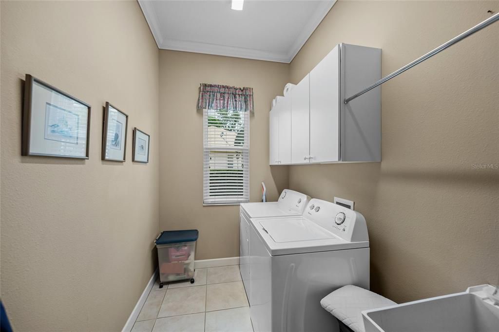 Activo con contrato: $850,000 (3 camas, 2 baños, 2892 Pies cuadrados)