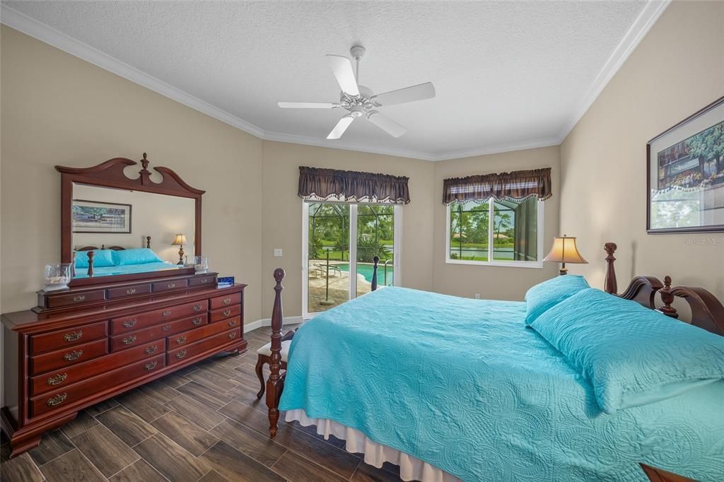 Activo con contrato: $850,000 (3 camas, 2 baños, 2892 Pies cuadrados)