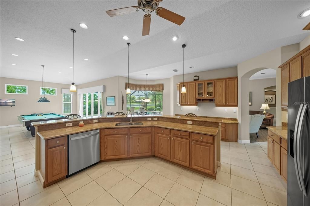 Activo con contrato: $850,000 (3 camas, 2 baños, 2892 Pies cuadrados)