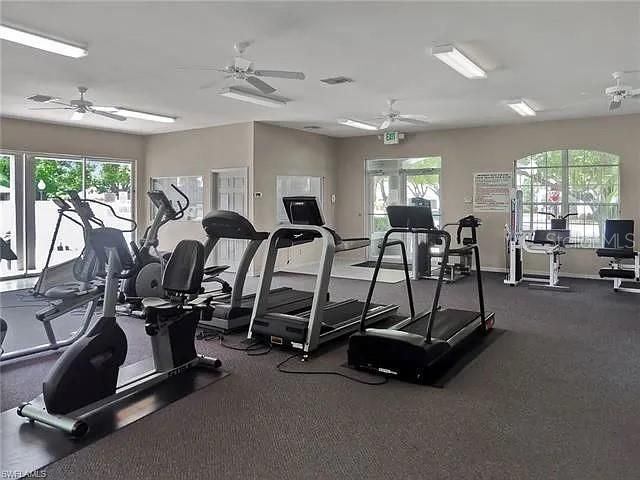 En Renta: $3,150 (4 camas, 3 baños, 2556 Pies cuadrados)