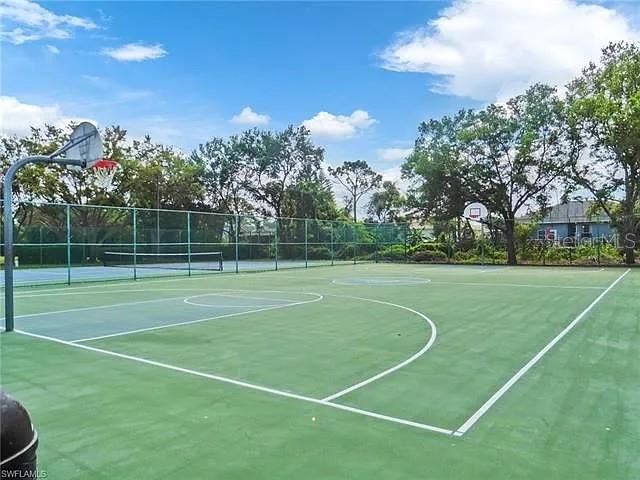 En Renta: $3,150 (4 camas, 3 baños, 2556 Pies cuadrados)