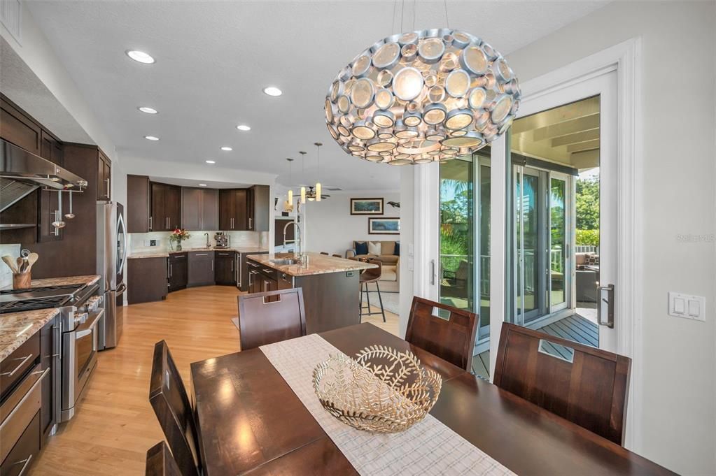 待售: $1,299,000 (4 贝兹, 3 浴室, 3723 平方英尺)