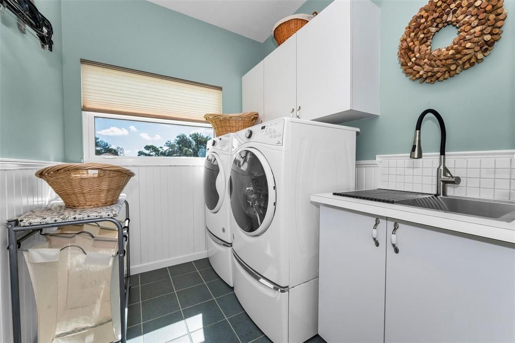 待售: $1,299,000 (4 贝兹, 3 浴室, 3723 平方英尺)