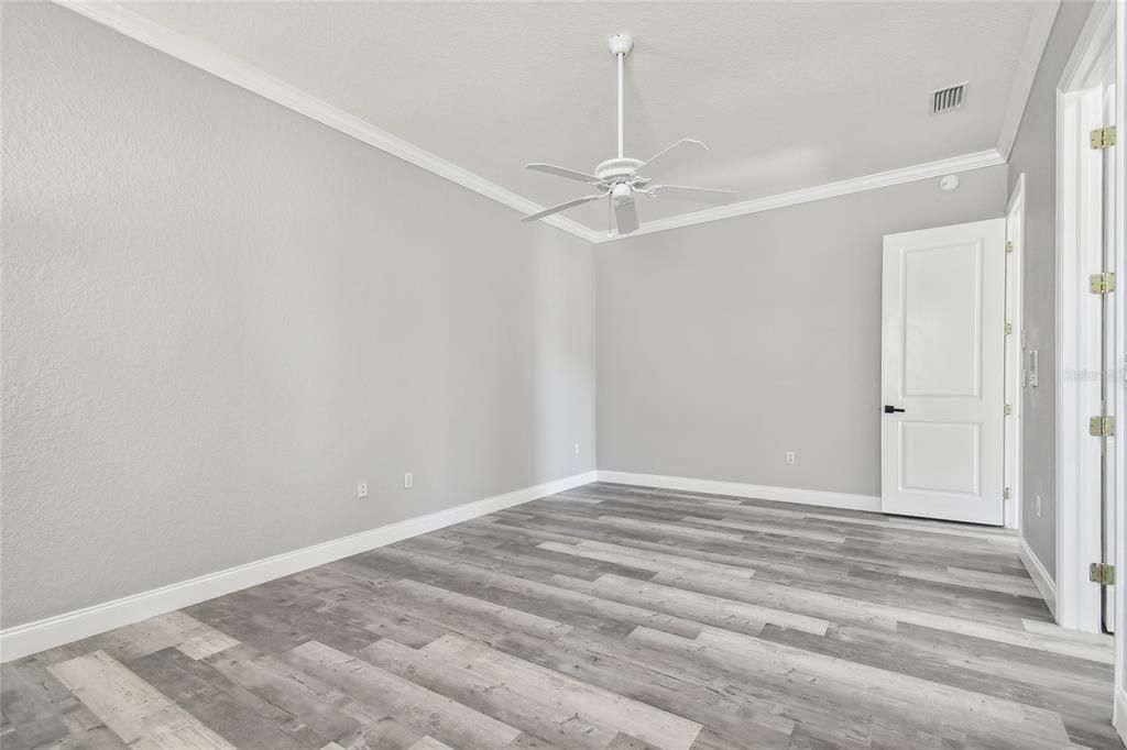 En Venta: $898,898 (3 camas, 3 baños, 3578 Pies cuadrados)