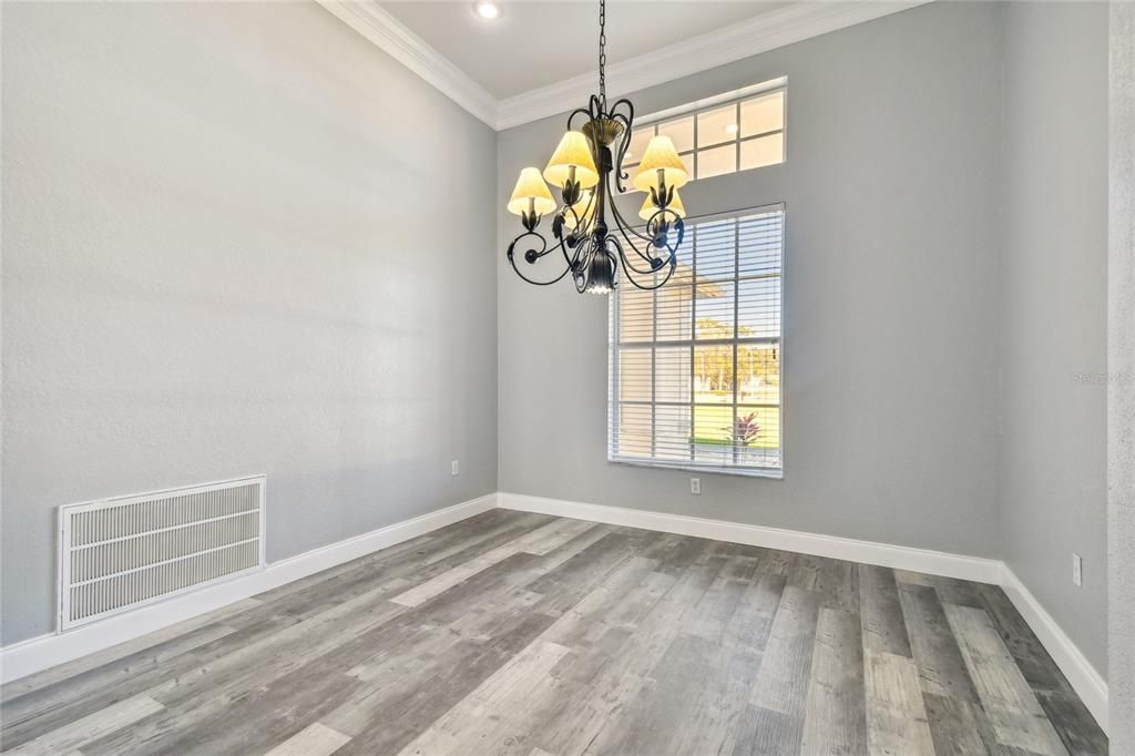 En Venta: $898,898 (3 camas, 3 baños, 3578 Pies cuadrados)