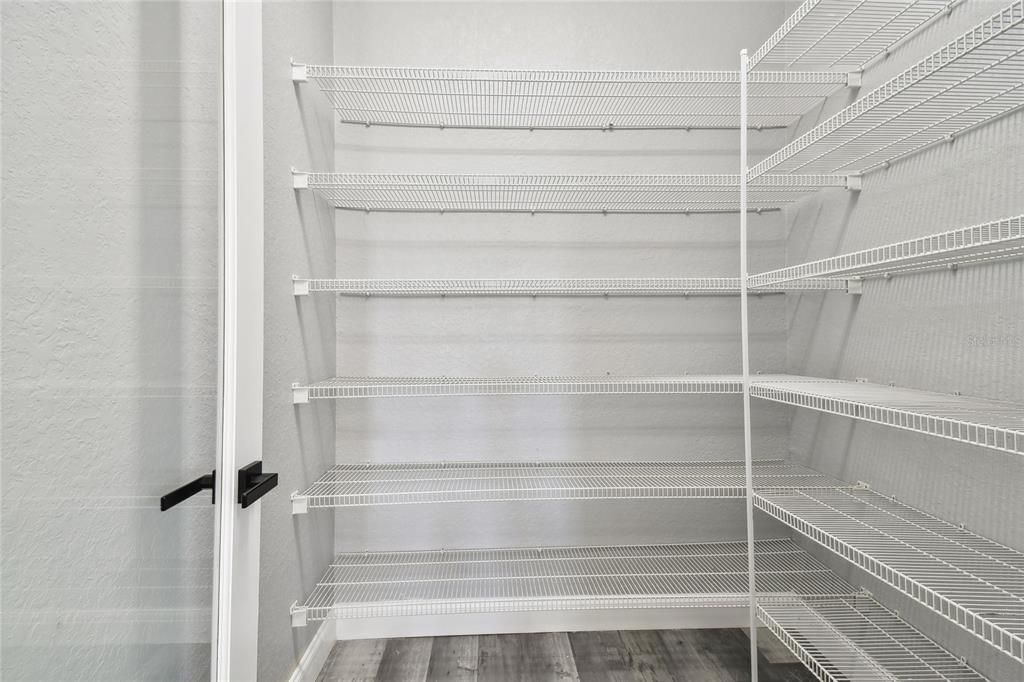 En Venta: $898,898 (3 camas, 3 baños, 3578 Pies cuadrados)