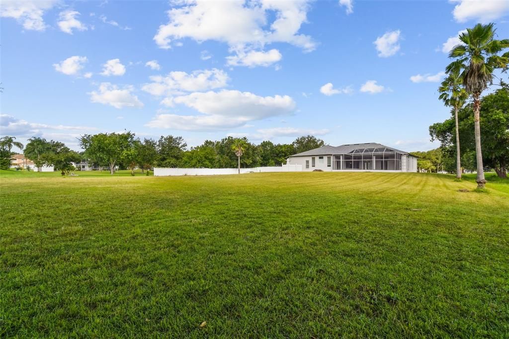 En Venta: $898,898 (3 camas, 3 baños, 3578 Pies cuadrados)