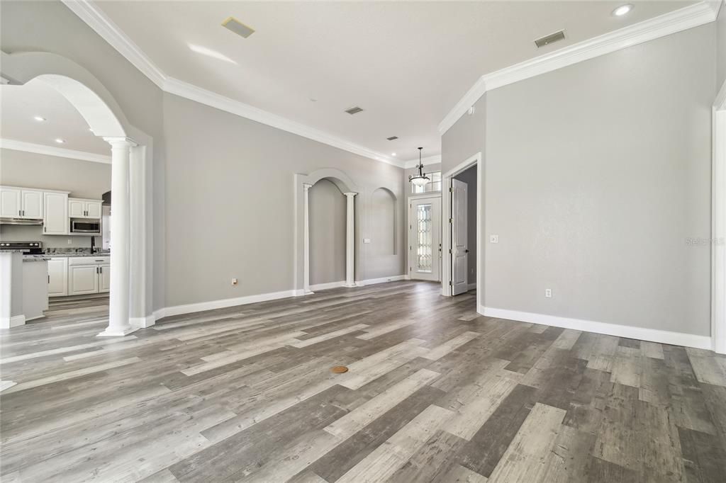 En Venta: $898,898 (3 camas, 3 baños, 3578 Pies cuadrados)