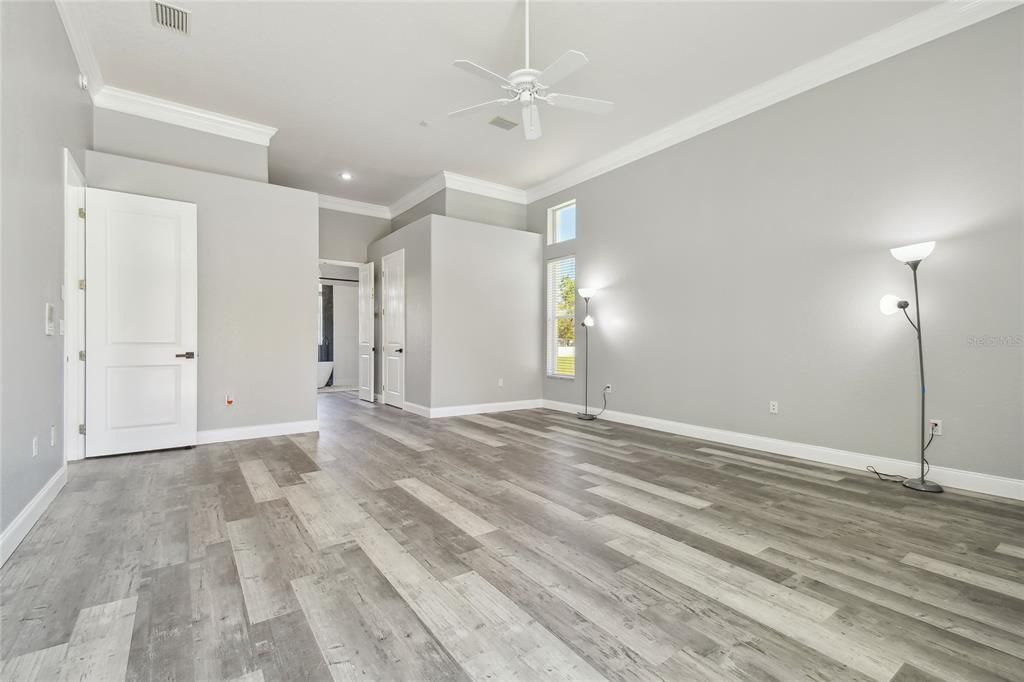 En Venta: $898,898 (3 camas, 3 baños, 3578 Pies cuadrados)