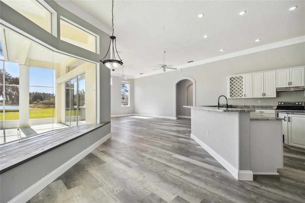 En Venta: $898,898 (3 camas, 3 baños, 3578 Pies cuadrados)