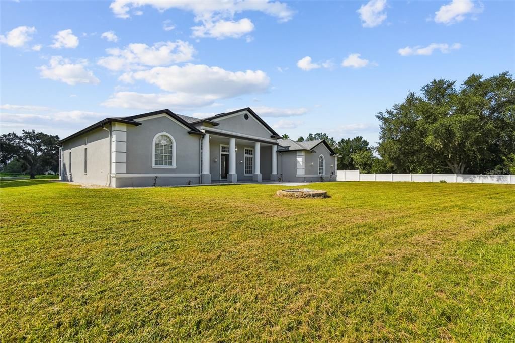 En Venta: $898,898 (3 camas, 3 baños, 3578 Pies cuadrados)