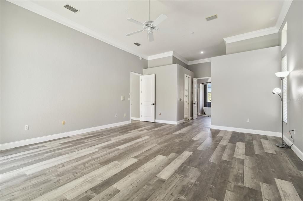 En Venta: $898,898 (3 camas, 3 baños, 3578 Pies cuadrados)