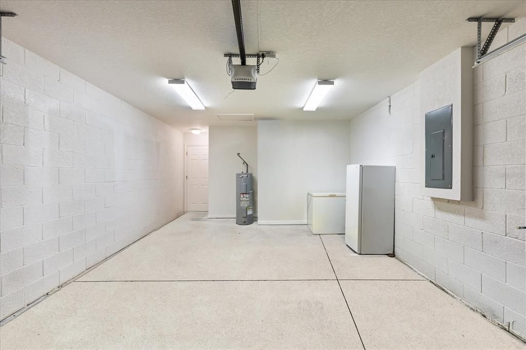 Active With Contract: $245,000 (3 beds, 2 baths, 1378 Square Feet)