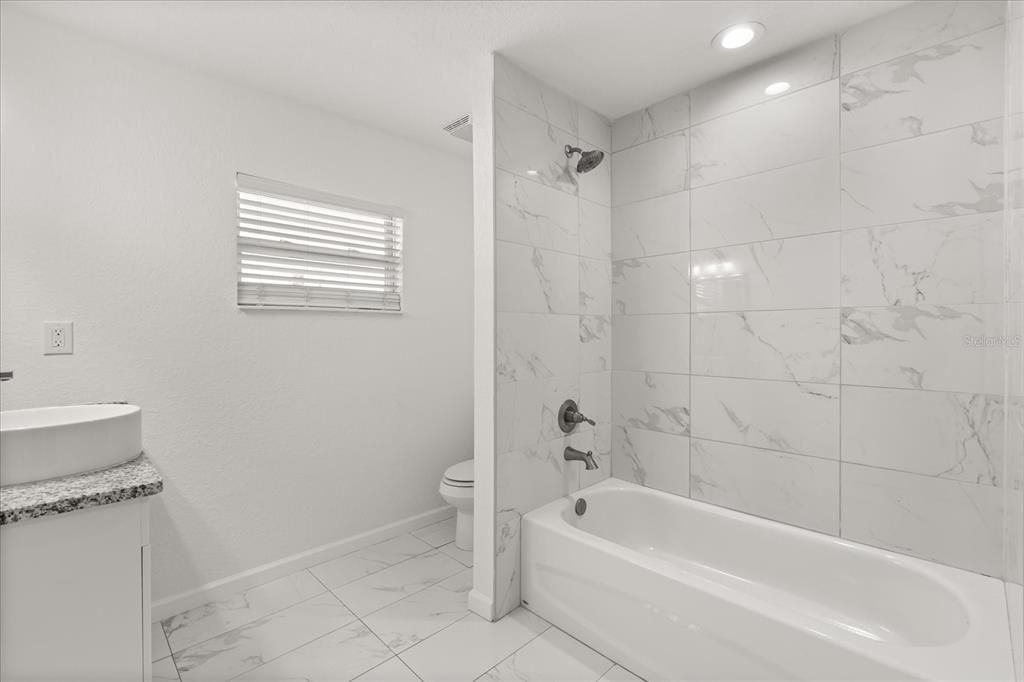 Active With Contract: $245,000 (3 beds, 2 baths, 1378 Square Feet)