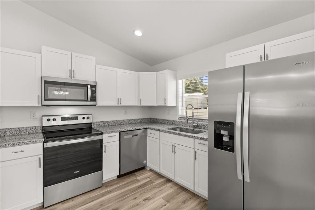 Active With Contract: $245,000 (3 beds, 2 baths, 1378 Square Feet)