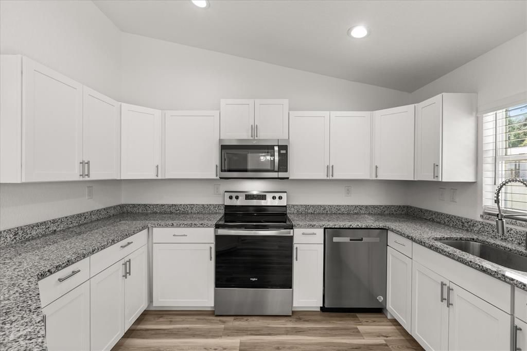 Active With Contract: $245,000 (3 beds, 2 baths, 1378 Square Feet)