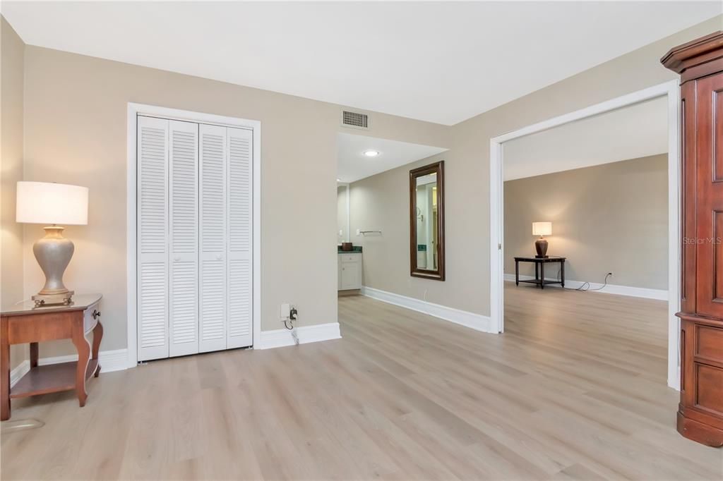 For Sale: $209,000 (3 beds, 3 baths, 1519 Square Feet)