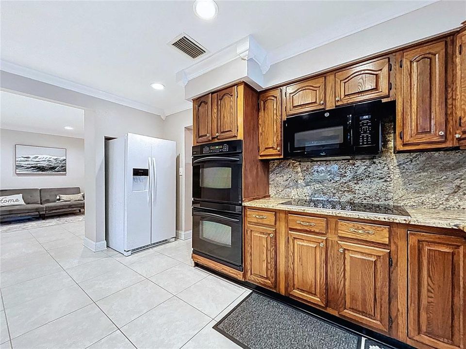 待售: $955,000 (3 贝兹, 3 浴室, 2332 平方英尺)