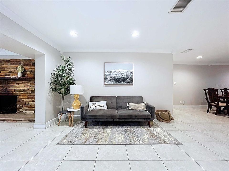 待售: $955,000 (3 贝兹, 3 浴室, 2332 平方英尺)