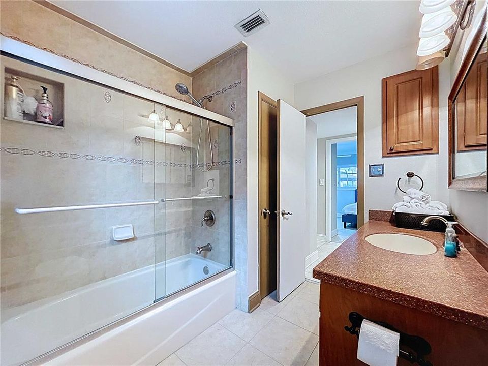 待售: $955,000 (3 贝兹, 3 浴室, 2332 平方英尺)