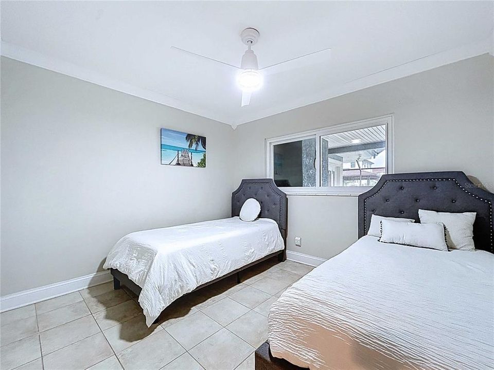 待售: $955,000 (3 贝兹, 3 浴室, 2332 平方英尺)